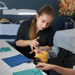 Lokalanalgesi for klinikassistenter og tandplejere